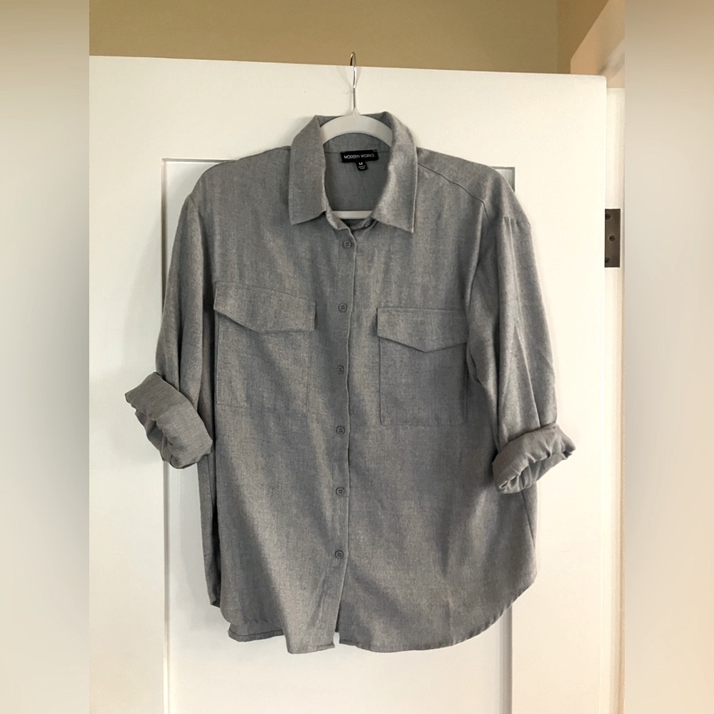 NWOT Modern Works Women's Gray Button-Up Work Shirt
